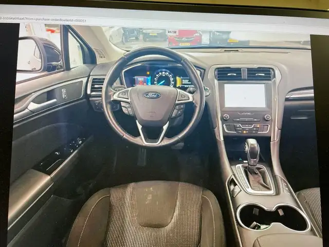 Ford Mondeo view 8