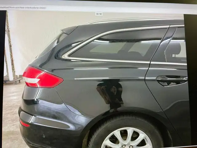 Ford Mondeo view 11