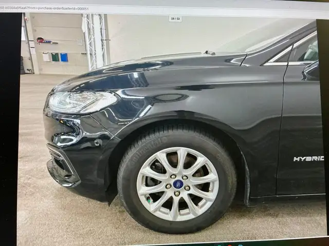 Ford Mondeo view 9