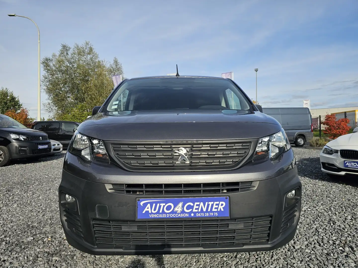 Peugeot Partner 1.6 BlueHDi // 3 PLACES / GPS / GARANTIE 1 AN // Gris - 2