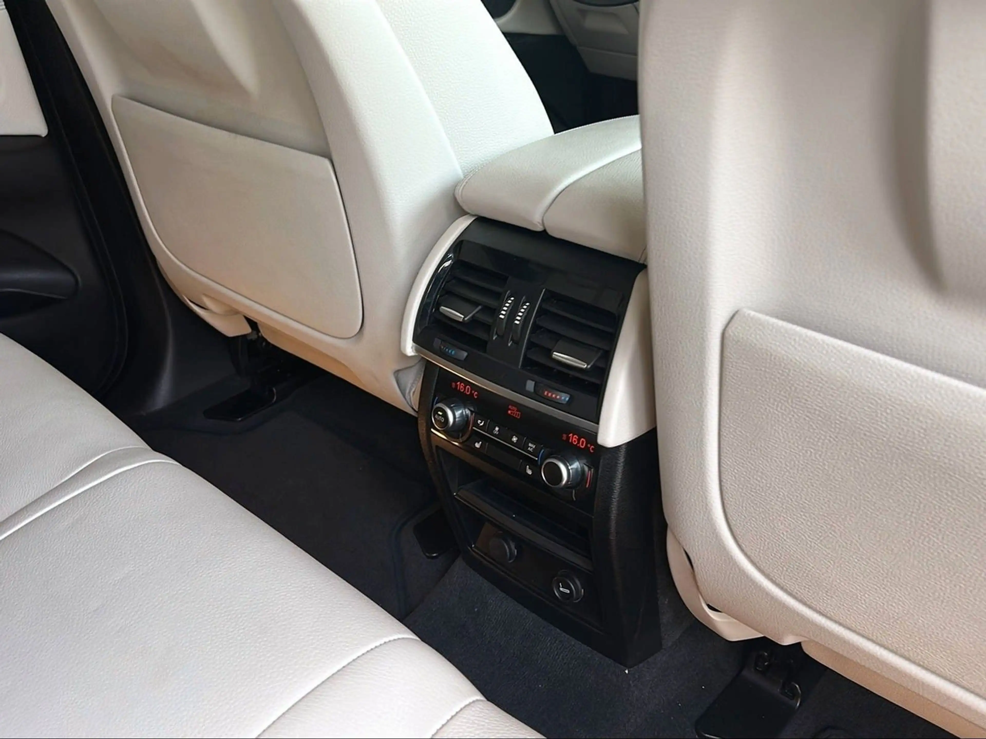BMW X6 xDrive40d | Head-Up | 360° | Harman | LED — photo 9