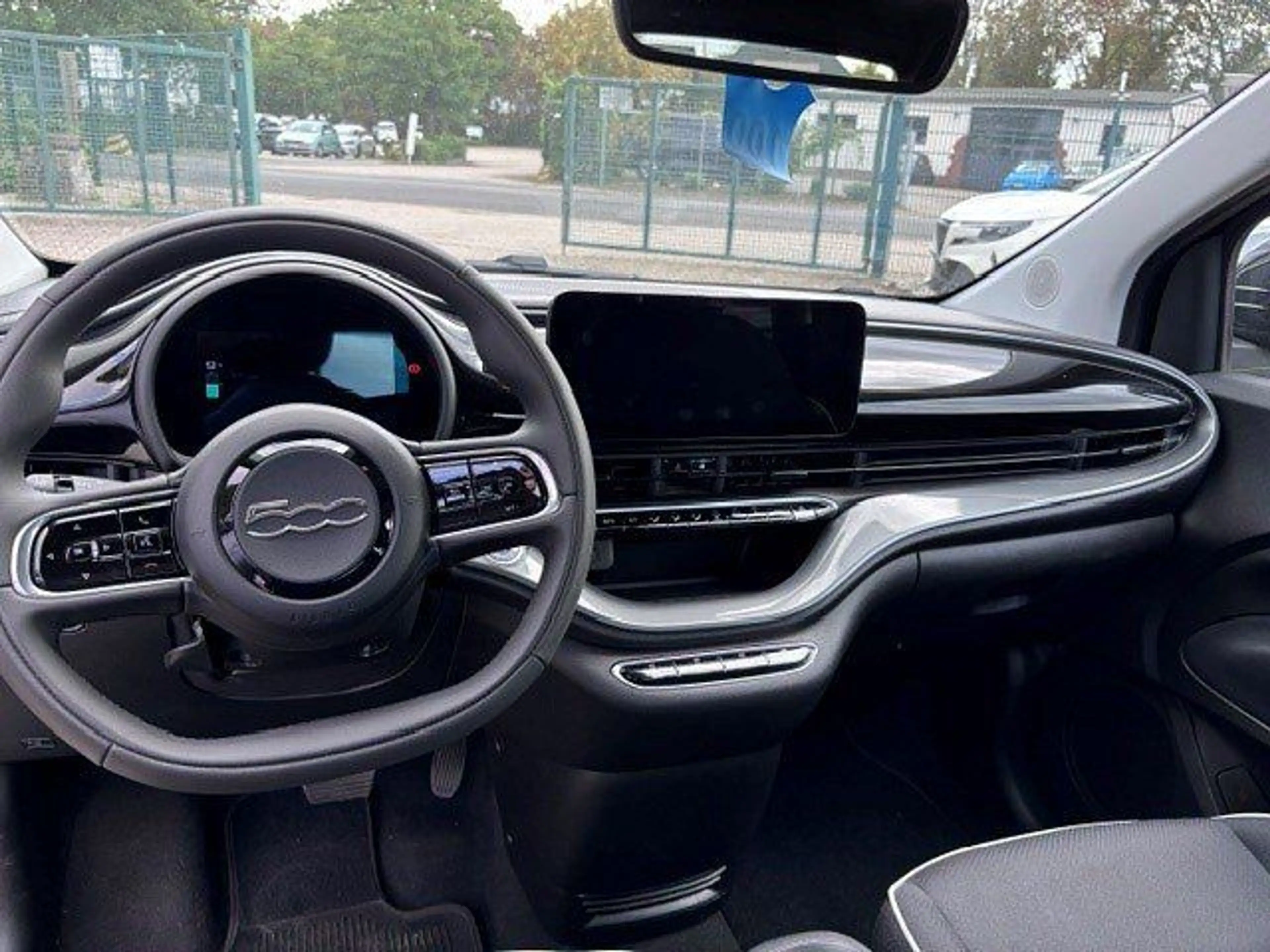 Fiat 500e Cabrio 42kWh #AppleCarPlay — photo 9