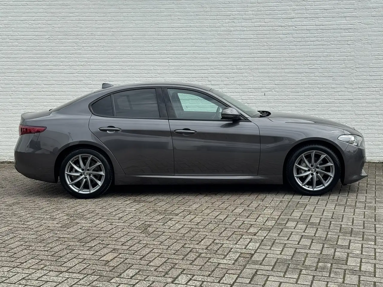 Alfa Romeo Giulia 2022 — фото 15