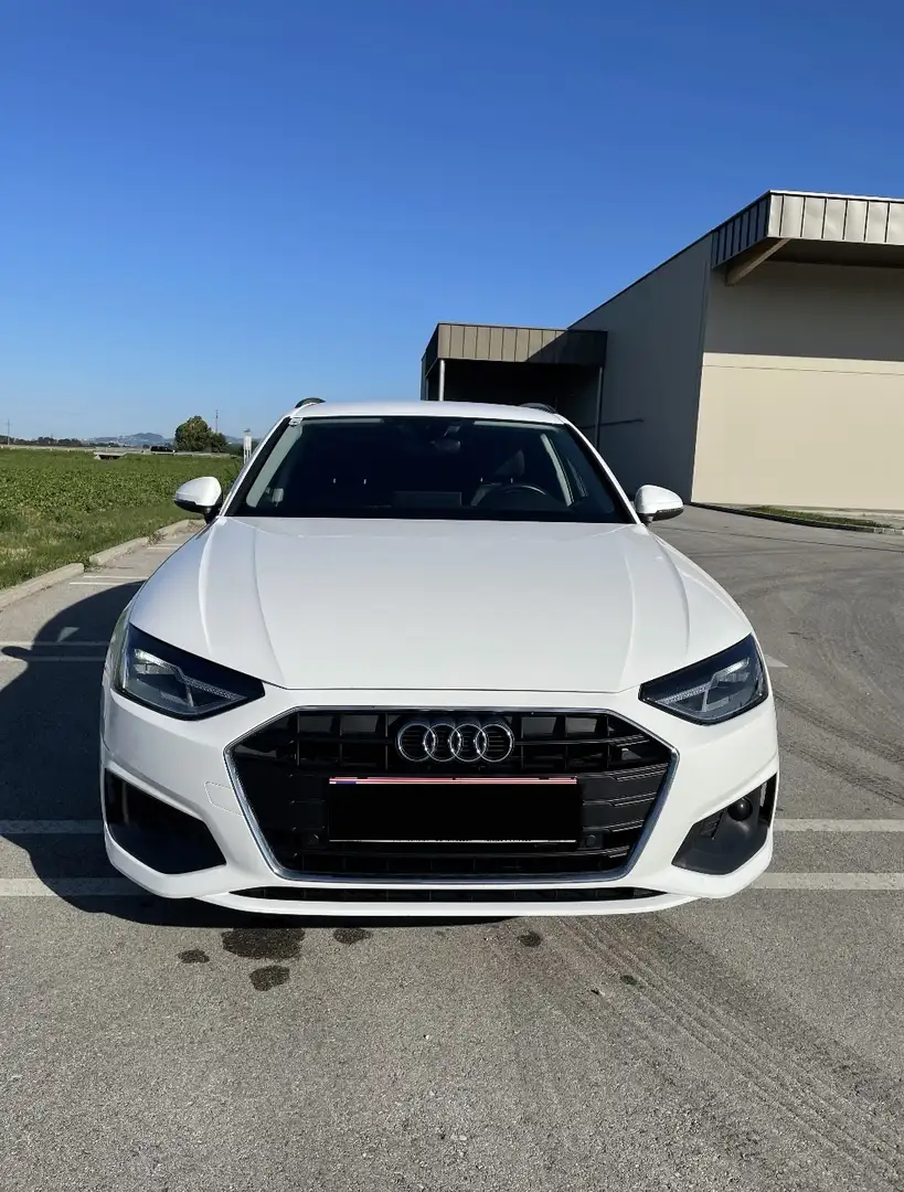 Audi A4 Avant 35Tdi - 1