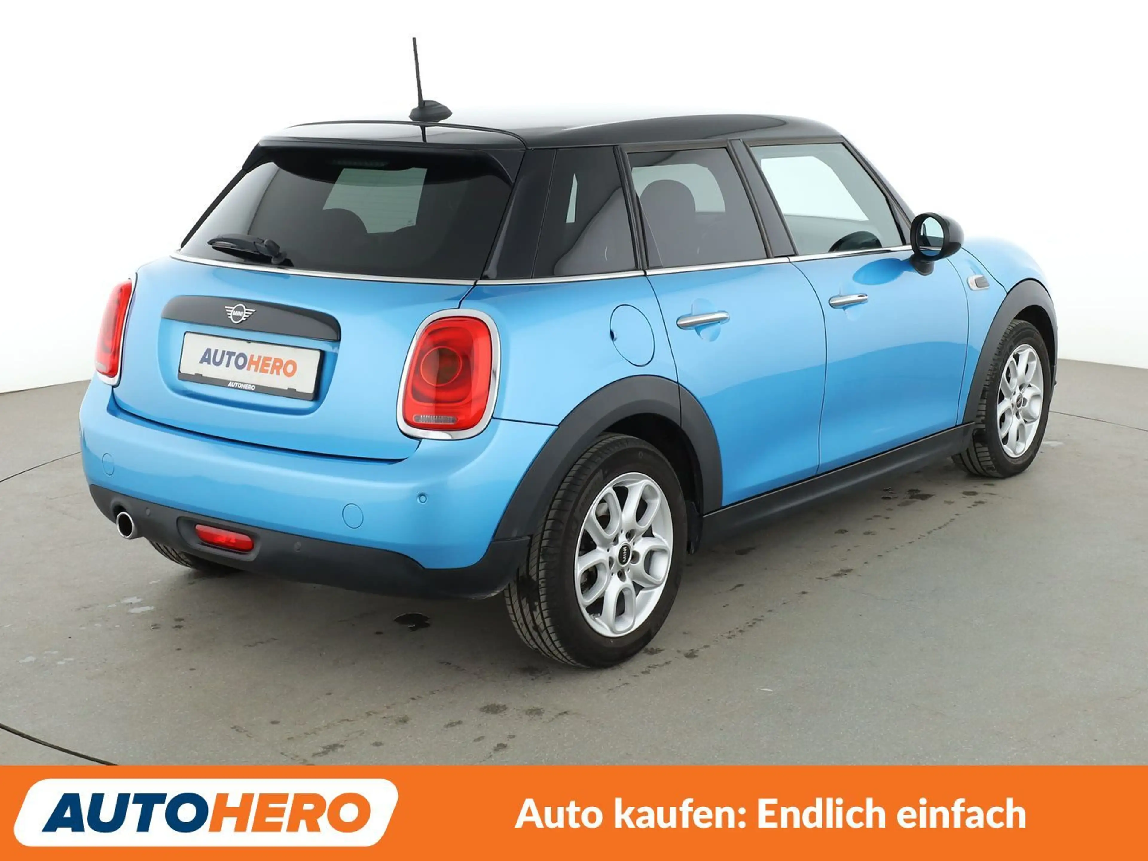 MINI Cooper D Cooper D *NAVI*TEMPO*PDC*SHZ*KLIMA* — photo 6
