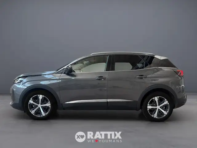 Peugeot 3008 view 2