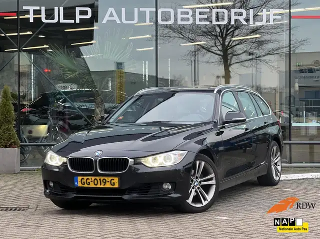 BMW 320 3-serie Touring 320i Executive Automaat Trekhaak N