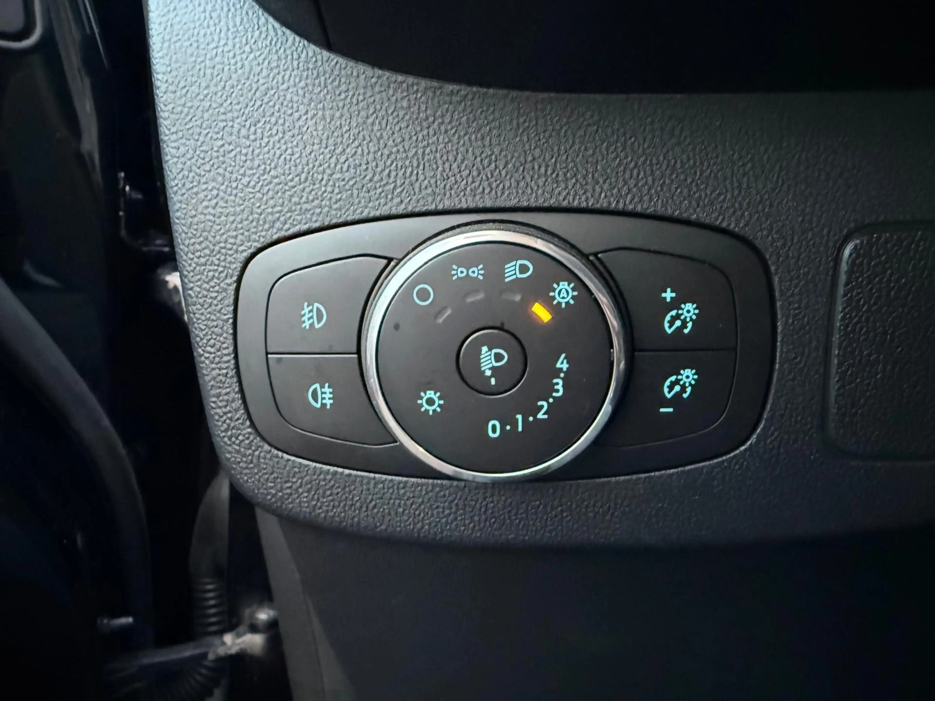 Ford Puma Titanium - Camera - Carplay — photo 15