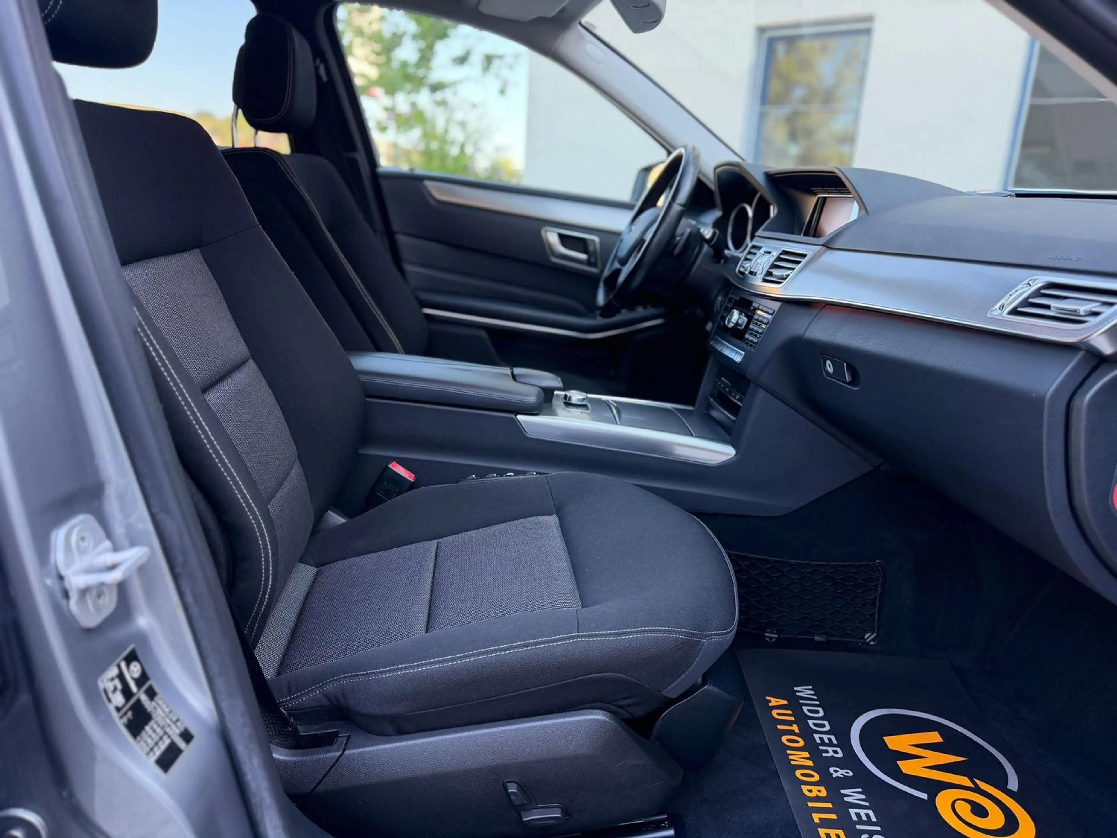Mercedes-Benz E 220 CDI 1.HAND/AUTOMATIK/LED/ASSIST/AHK/S-HEFT — photo 8