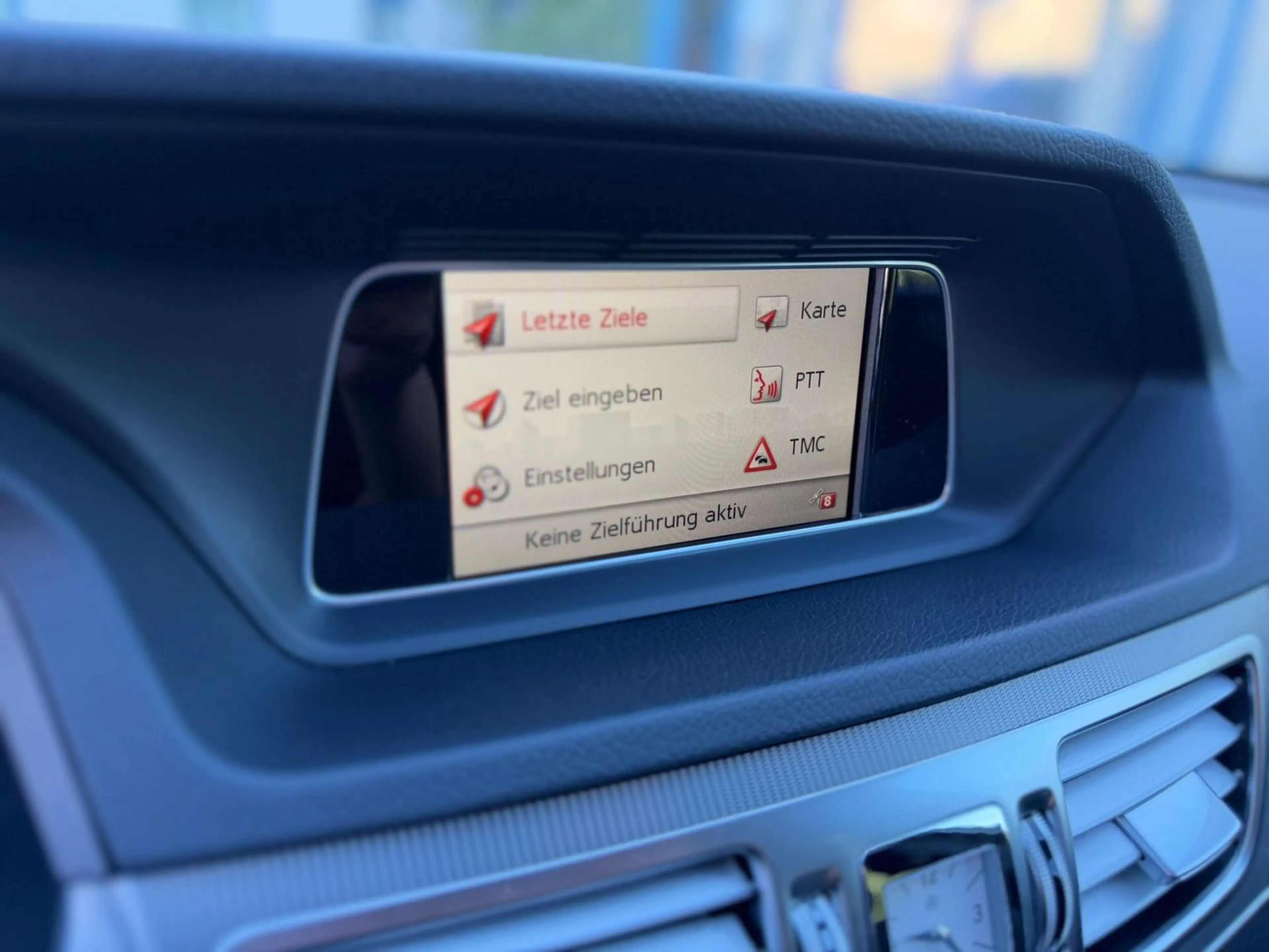 Mercedes-Benz E 220 CDI 1.HAND/AUTOMATIK/LED/ASSIST/AHK/S-HEFT — photo 14