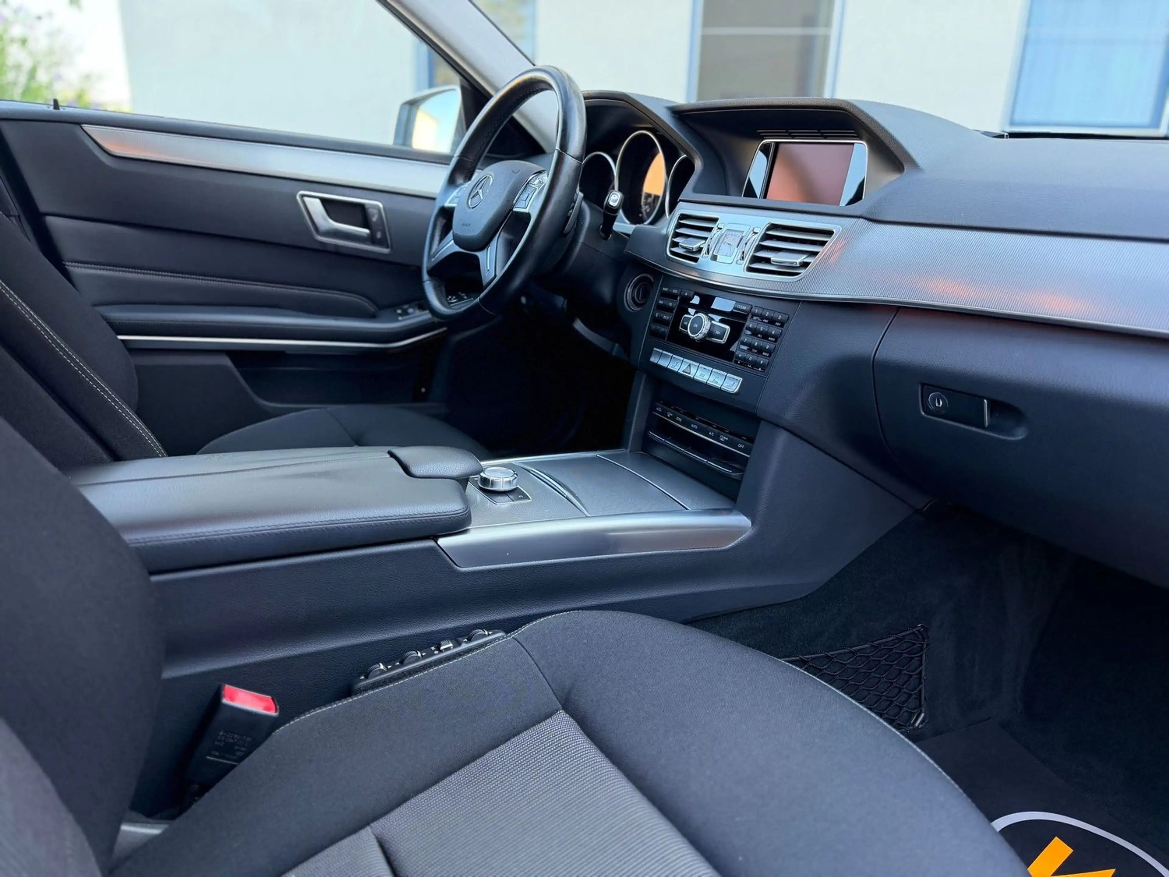 Mercedes-Benz E 220 CDI 1.HAND/AUTOMATIK/LED/ASSIST/AHK/S-HEFT — photo 11