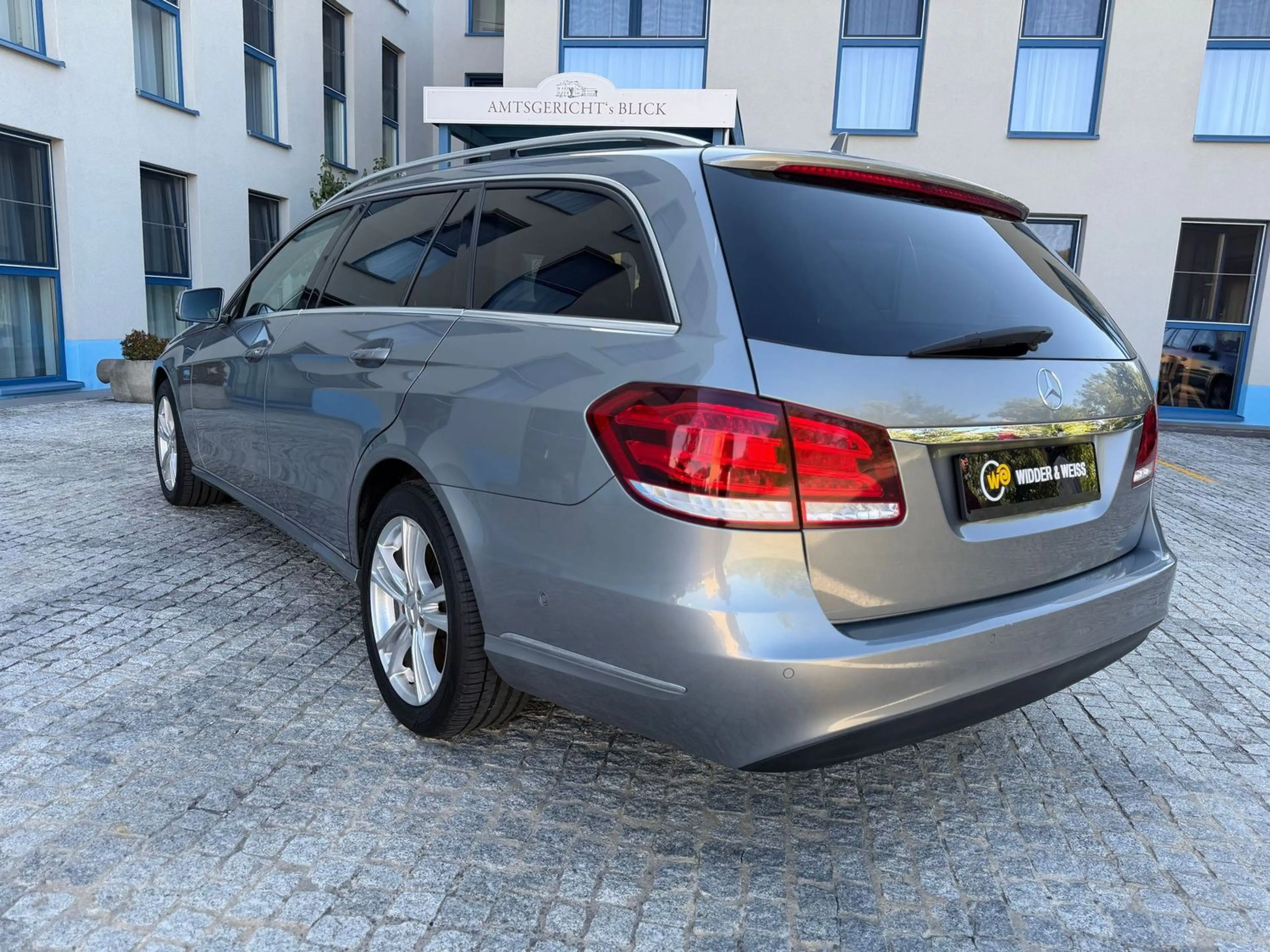 Mercedes-Benz E 220 CDI 1.HAND/AUTOMATIK/LED/ASSIST/AHK/S-HEFT — photo 4