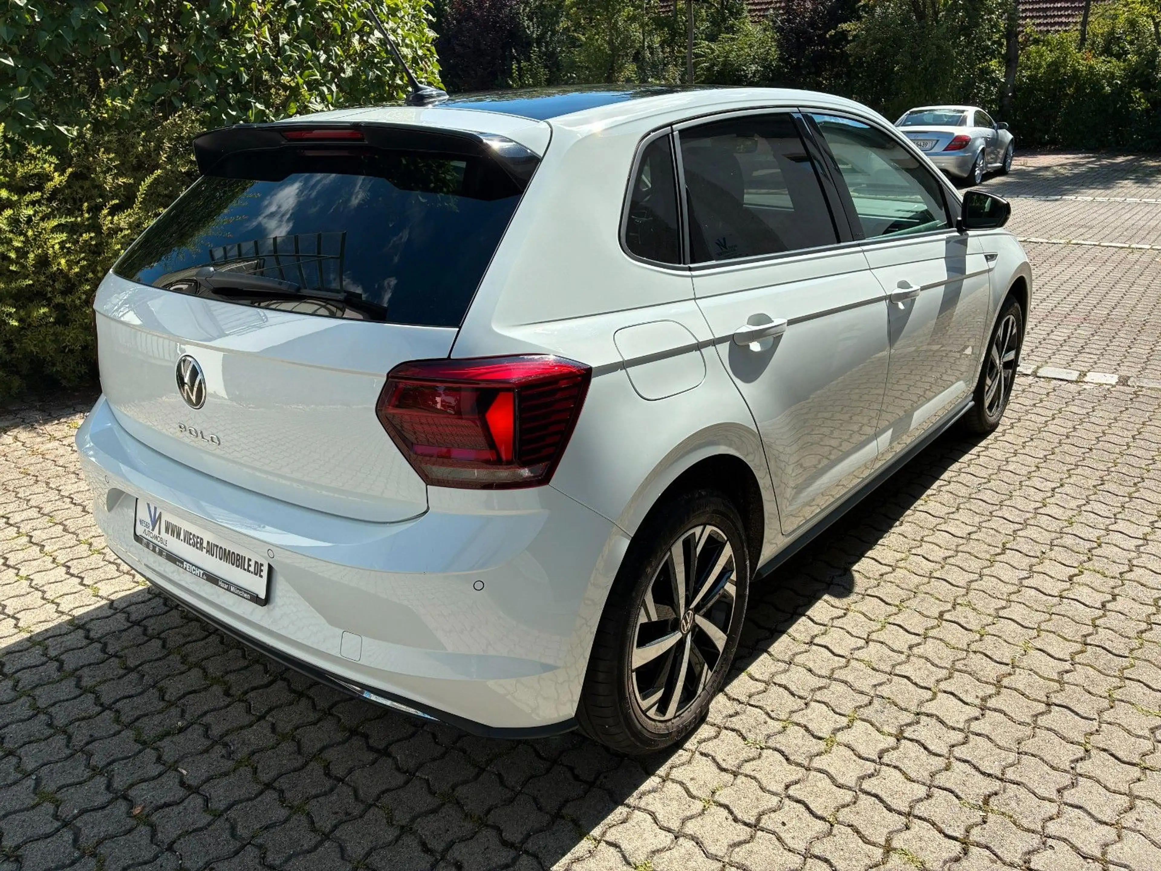 Volkswagen Polo VI Highline R-Line Navi LED 23000 km !!! — photo 3