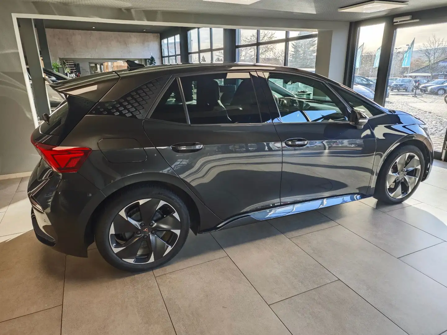 CUPRA Born 204 PS 58kWh Headup|Wärmepumpe|ACC Gris - 2