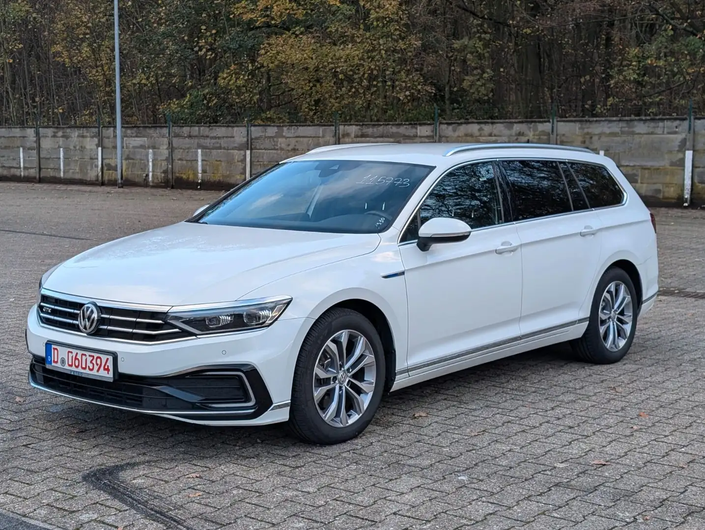Volkswagen Passat Variant Passat GTE IQ.Light/Alcantara/EHK/Kamera/AHK Weiß - 1