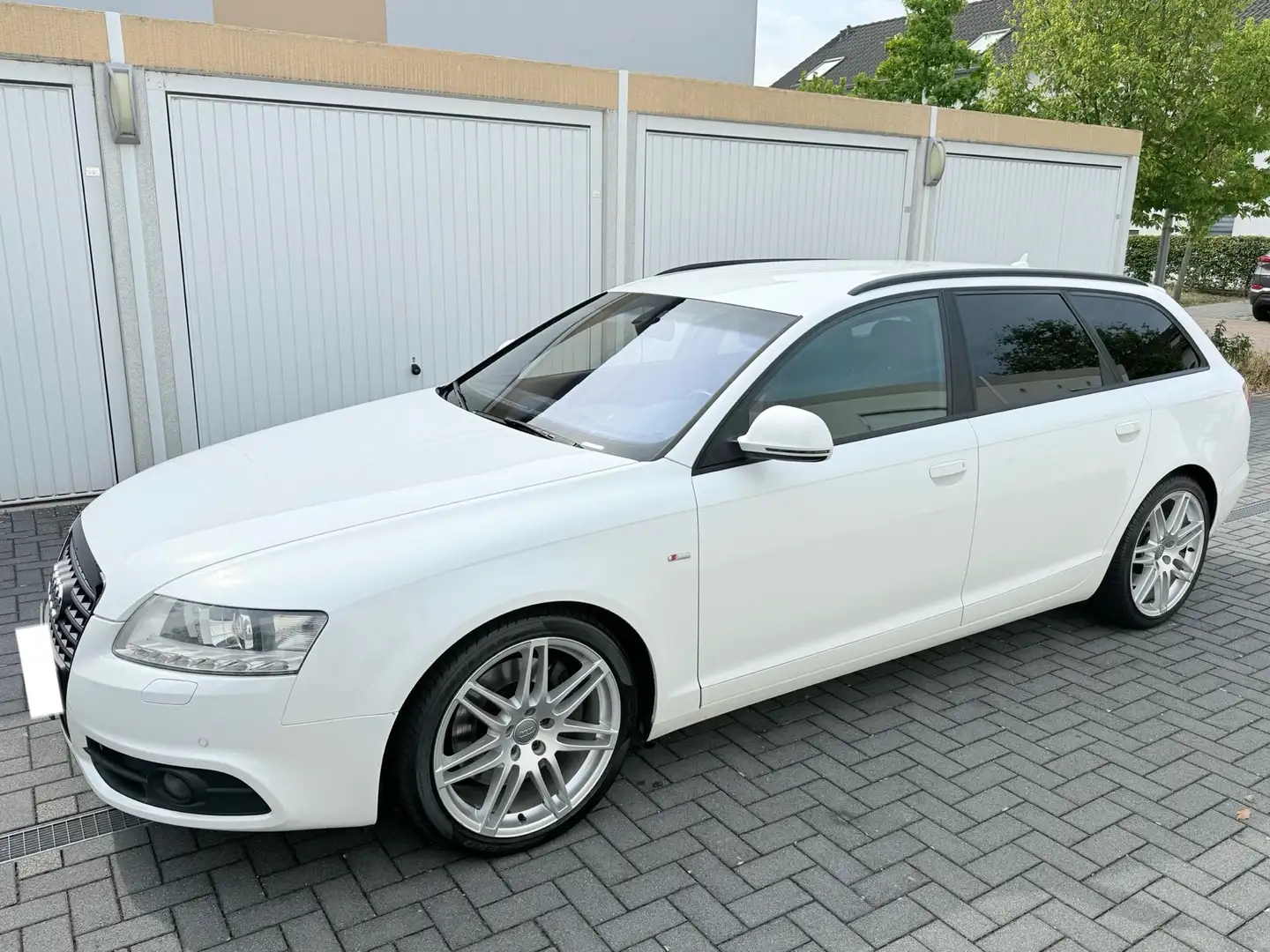 Audi A6 3.0 TDI DPF Quattro 3x S-Line Plus Exclusive AHK Weiß - 2