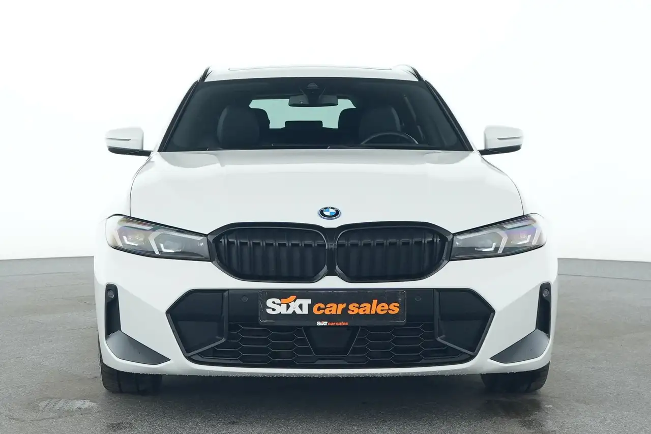 BMW 330 e M Sport Pro|ad.LED|PAN|el.Sitze|RFK|ACC|AHK 2