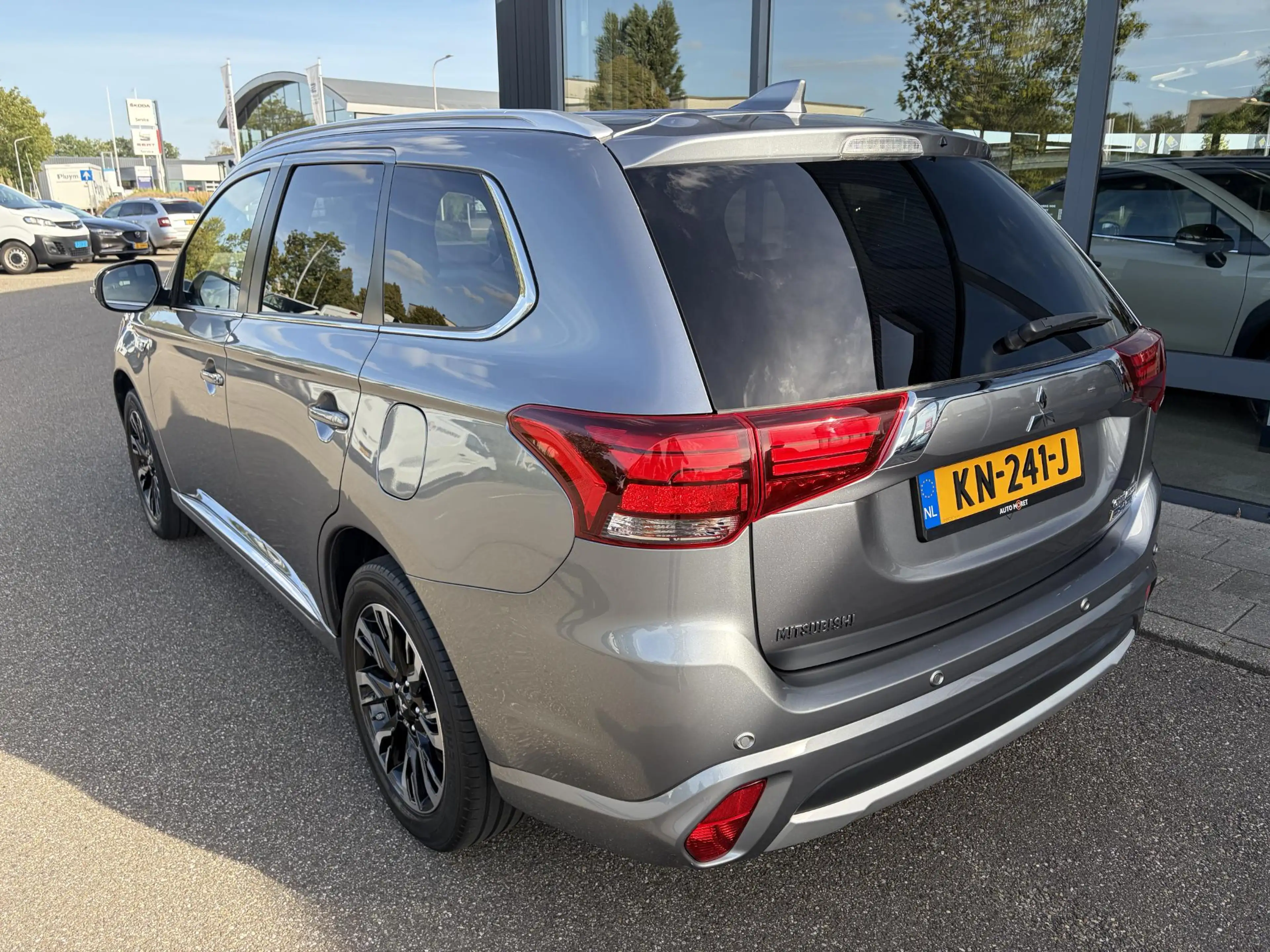 Mitsubishi Outlander 2.0 PHEV instyle+ — photo 6