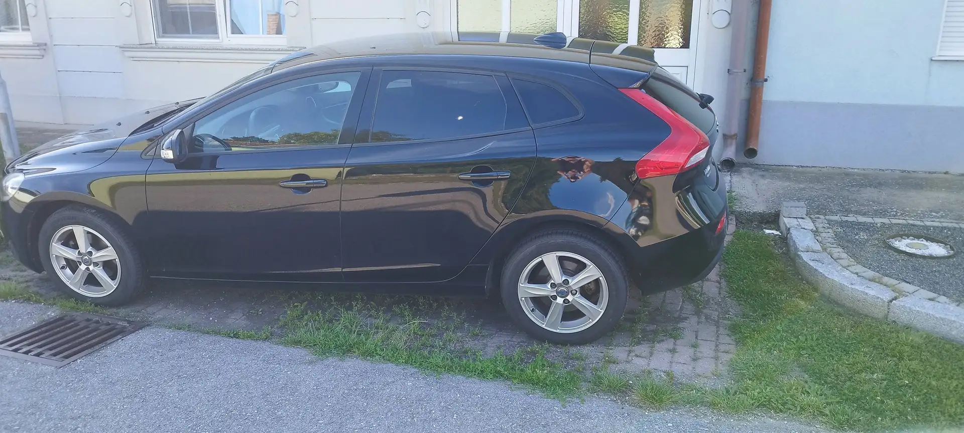 Volvo V40 V40 D2 Schwarz - 2
