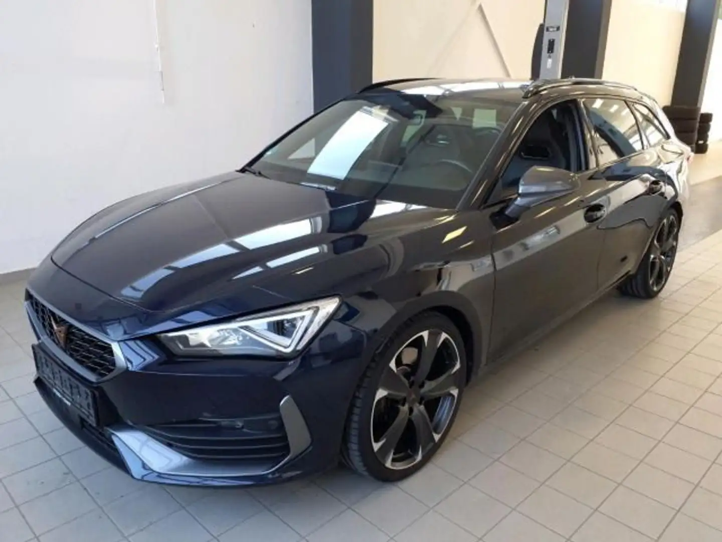 CUPRA Leon Sportstourer 2.0 TSI DSG 4D VZ LED KAMERA L Grün - 2