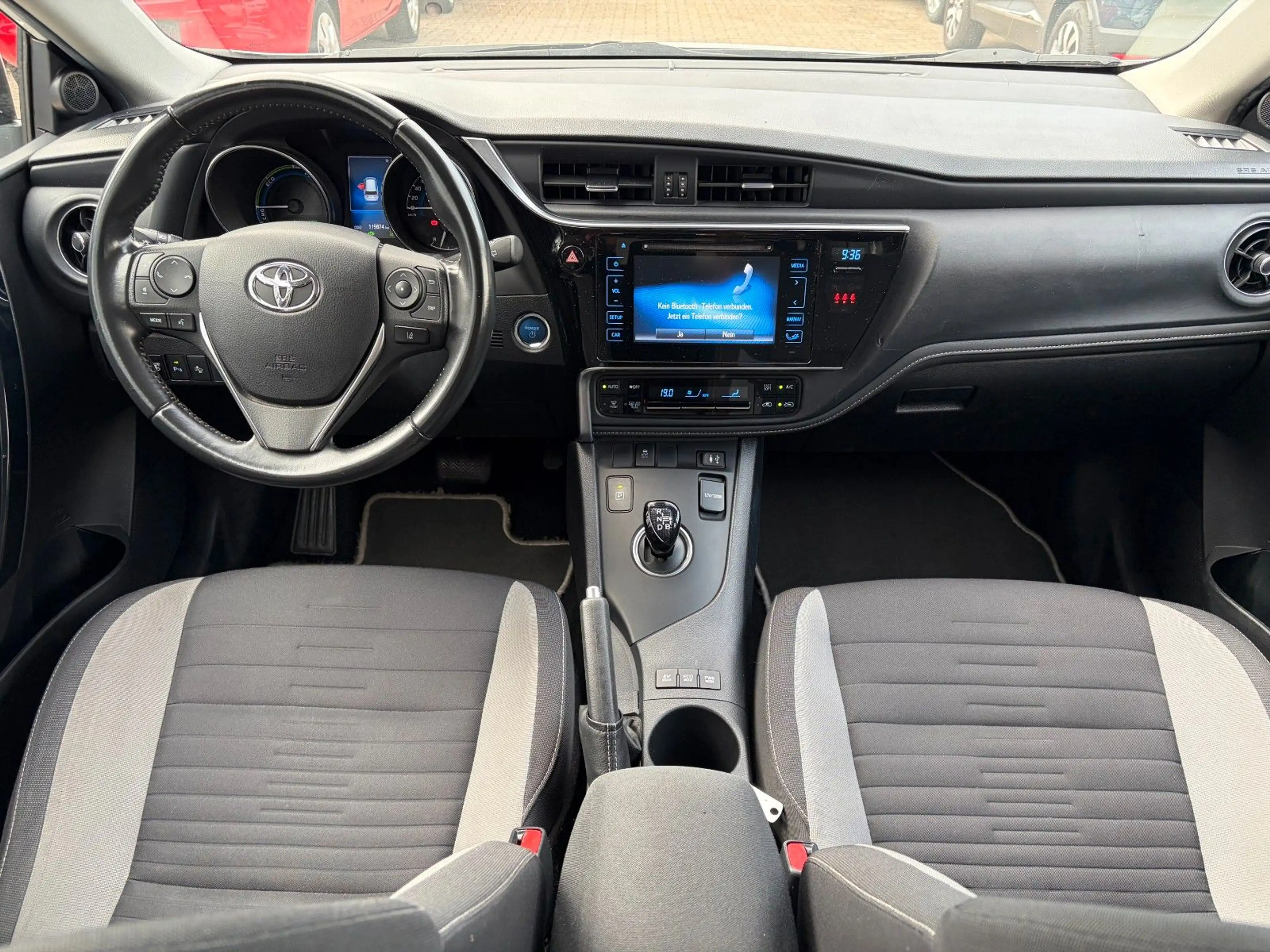 Toyota Auris Hybrid Comfort*KAMERA* — photo 13
