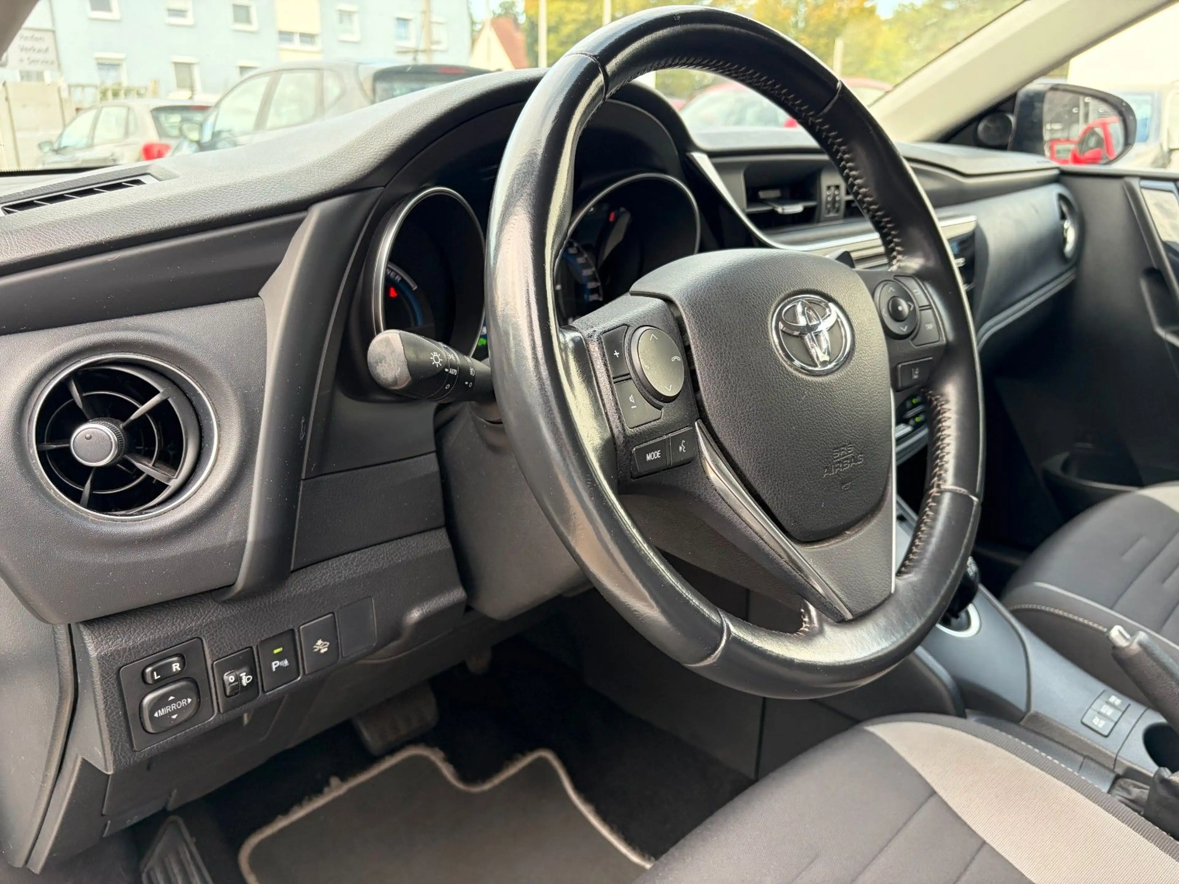 Toyota Auris Hybrid Comfort*KAMERA* — photo 12