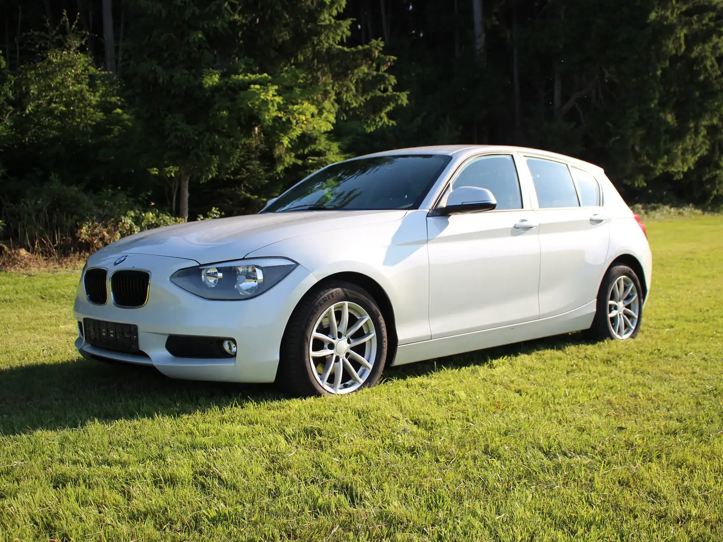 BMW 114 114i Weiß - 1