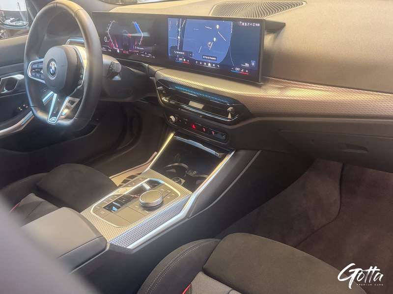 Photo du véhicule BMW 330