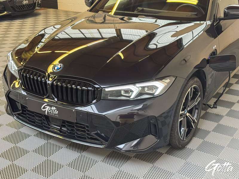 Photo du véhicule BMW 330