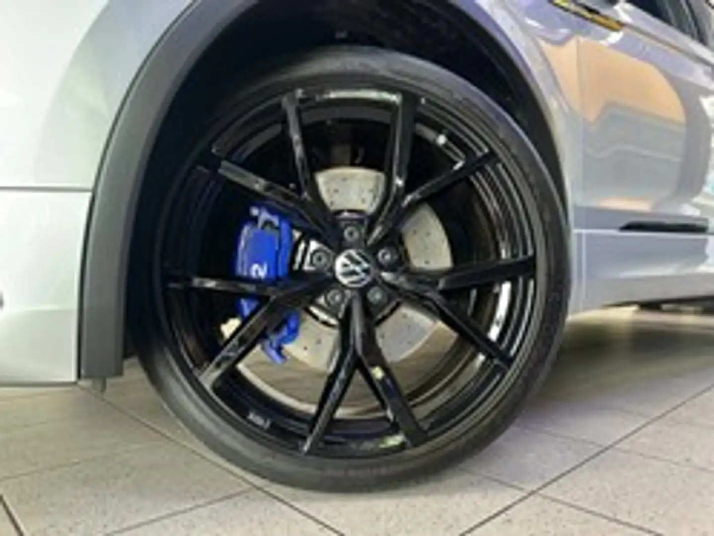 Volkswagen Tiguan R 2.0 TSI DSG 4M+MATRIX LED+KAMERA+DCC Argento - 2