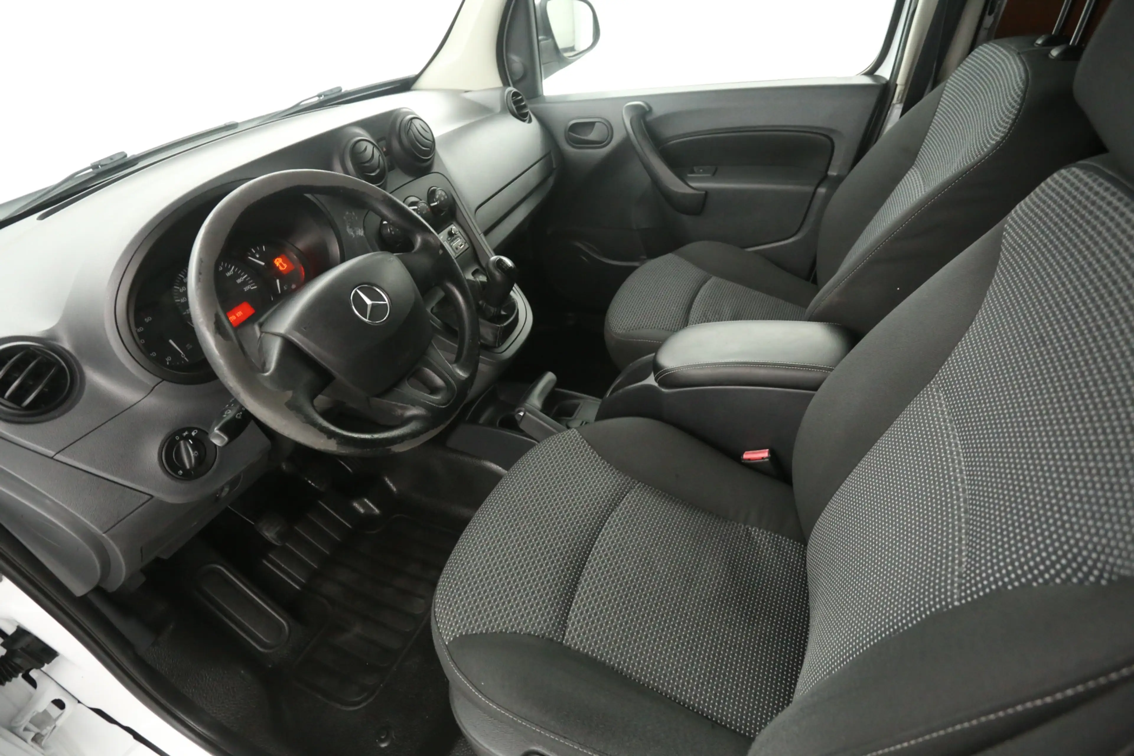 Mercedes-Benz Citan 108 CDI BlueEFFICIENCY | Marge | Airco | Elektrpak — photo 17