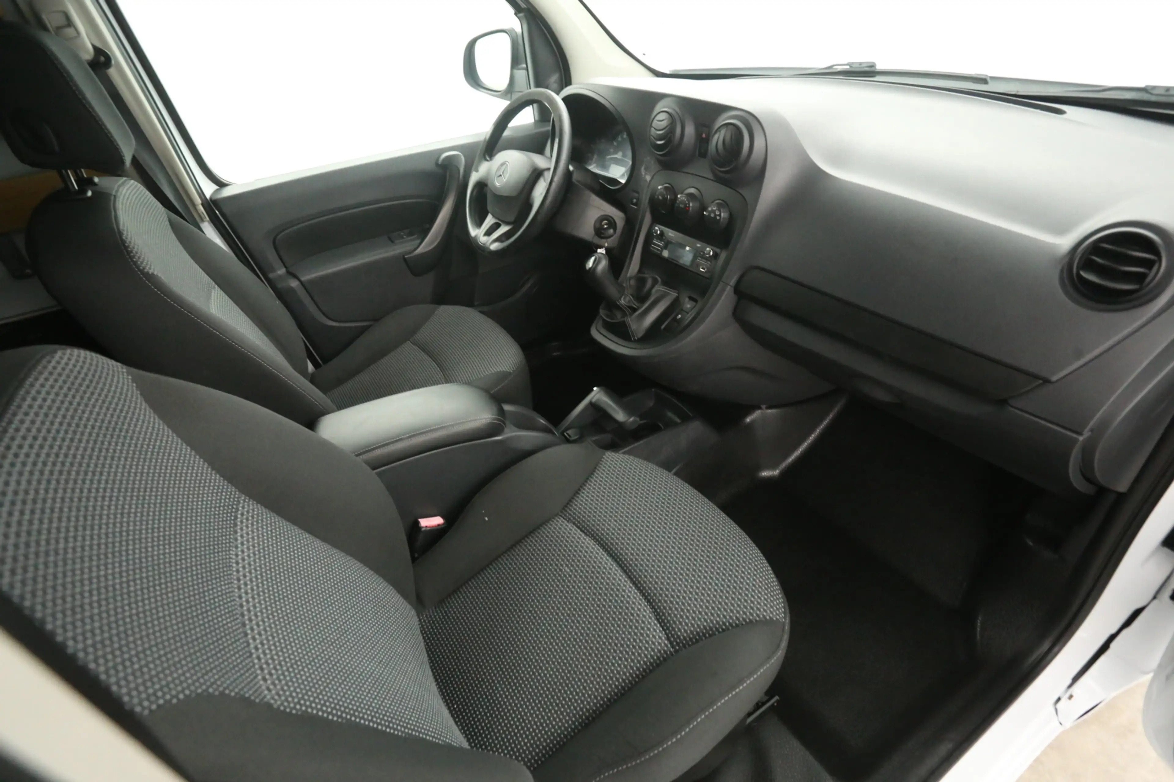 Mercedes-Benz Citan 108 CDI BlueEFFICIENCY | Marge | Airco | Elektrpak — photo 18