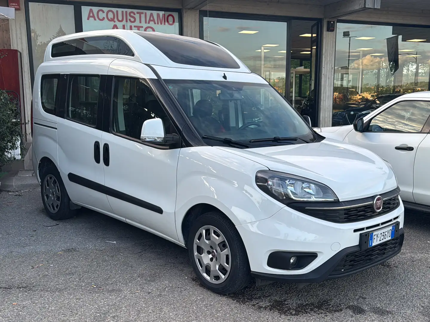 Fiat Doblo MAXI 1.6 mjt  TETTO ALTO  TRASPORTO DISABILI Bianco - 1