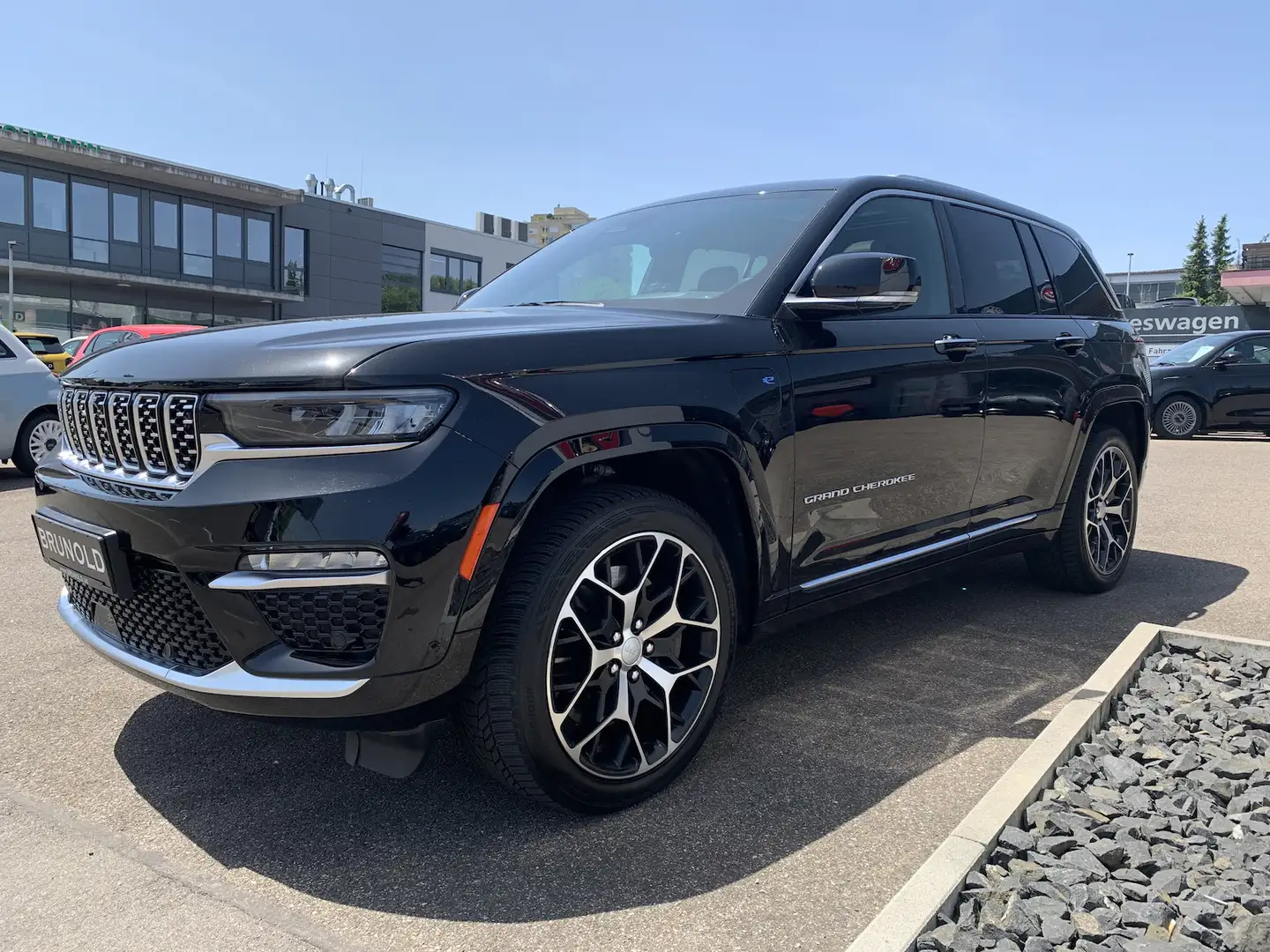 Jeep Grand Cherokee Summit Reserve Plug-In-Hybrid 4xe Noir - 1