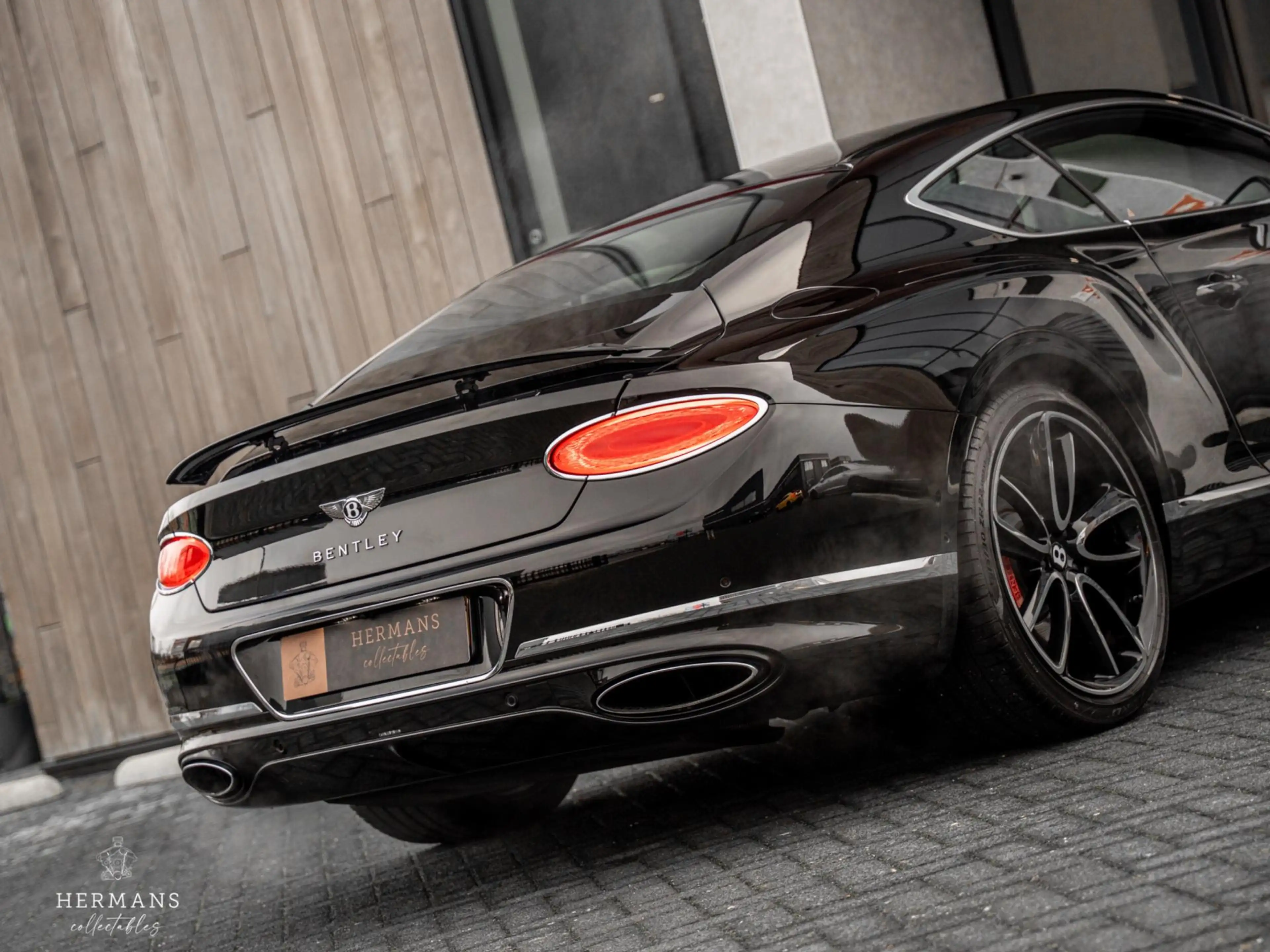 Bentley Continental GT 6.0 W12 First Edition / Rotating / Dealer / B&O — photo 10