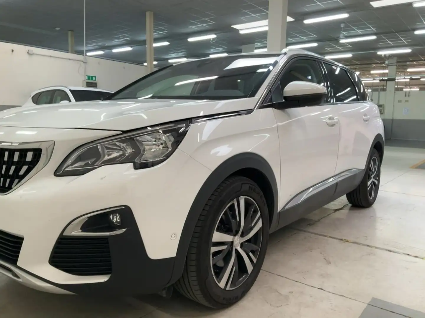 Peugeot 5008 Peugeot 5008 1.5 Blue-HDi Allure - 1