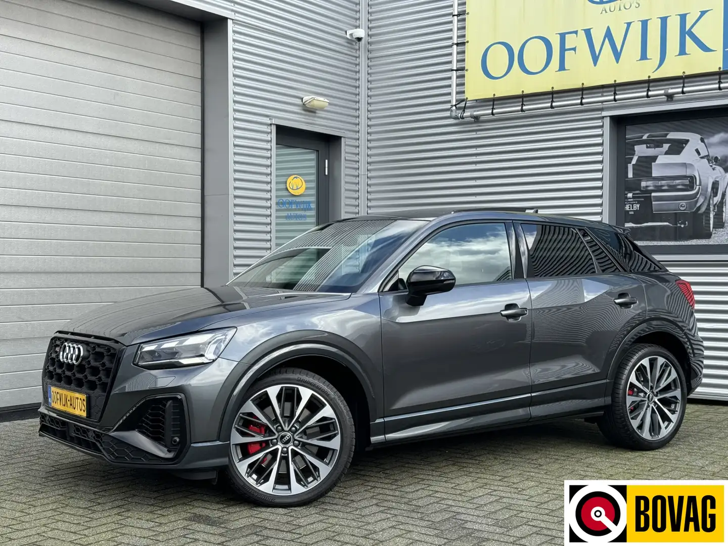 Audi SQ2 2.0 TFSI Quattro B&O Pano Matrix Virtual Grijs - 1