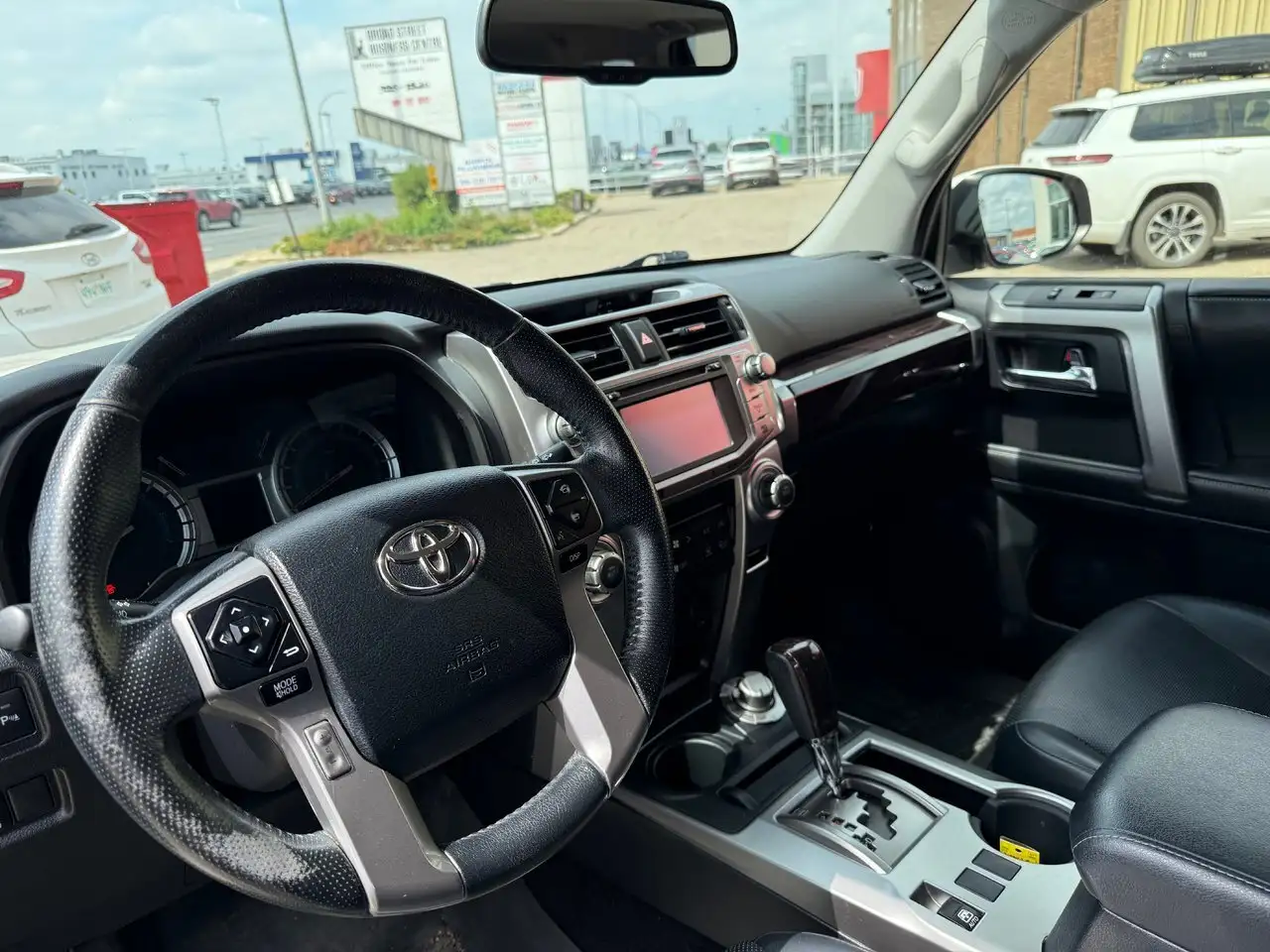 Toyota 4-Runner снимка Toyota 4-Runner