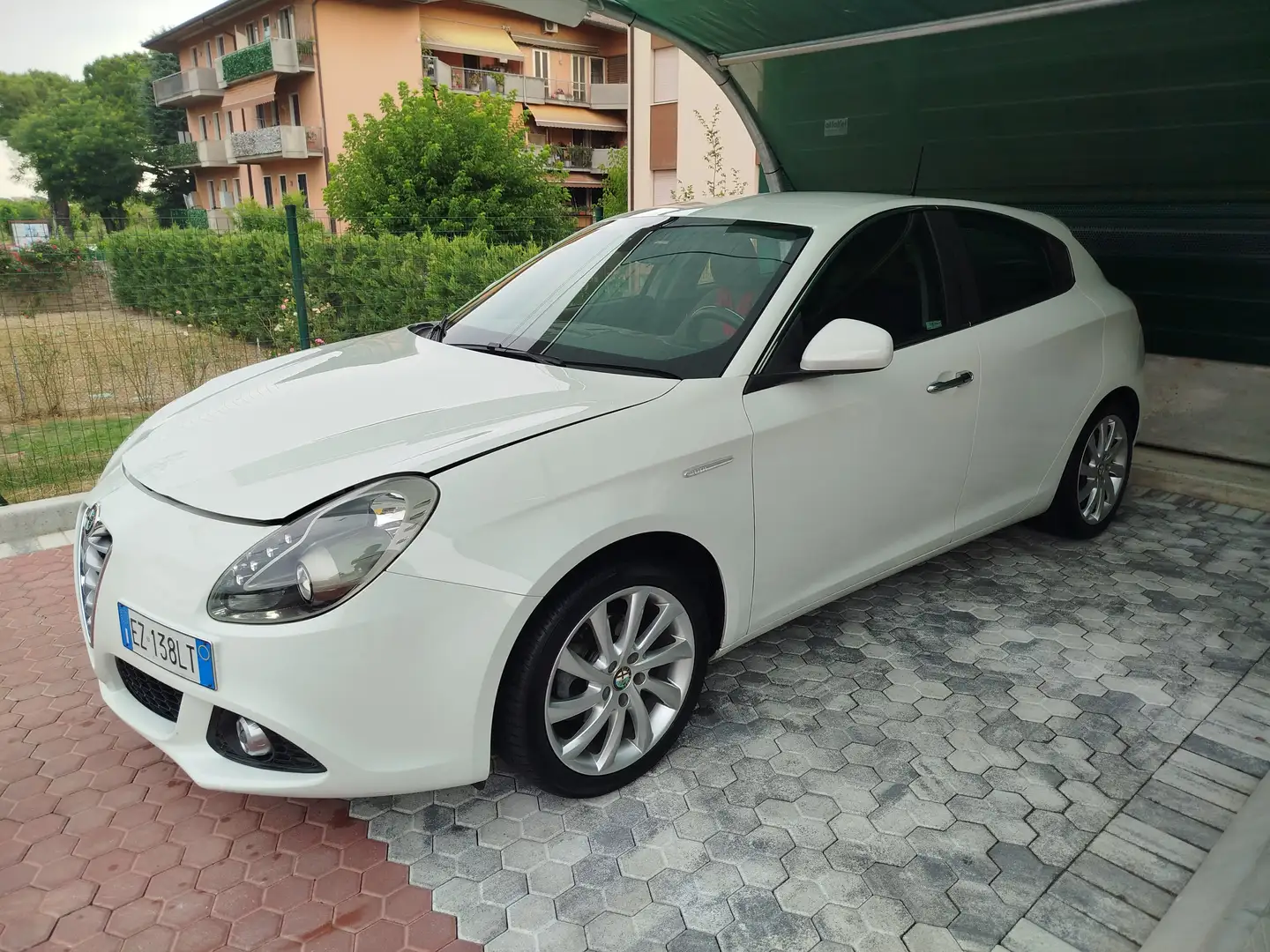 Alfa Romeo Giulietta 1.6 105cv Blanc - 2