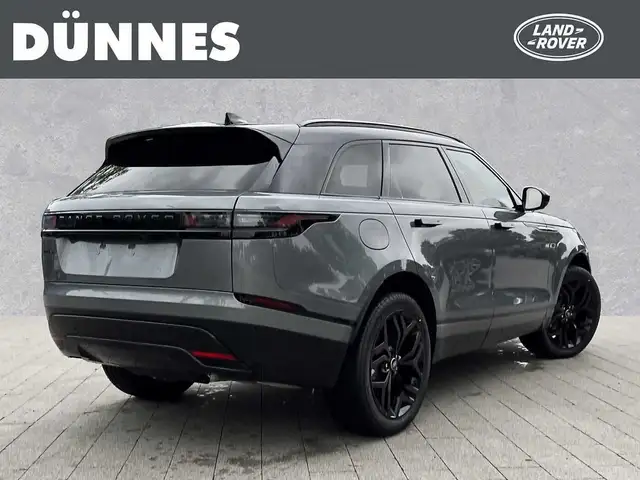 Land Rover Range Rover Velar view 2