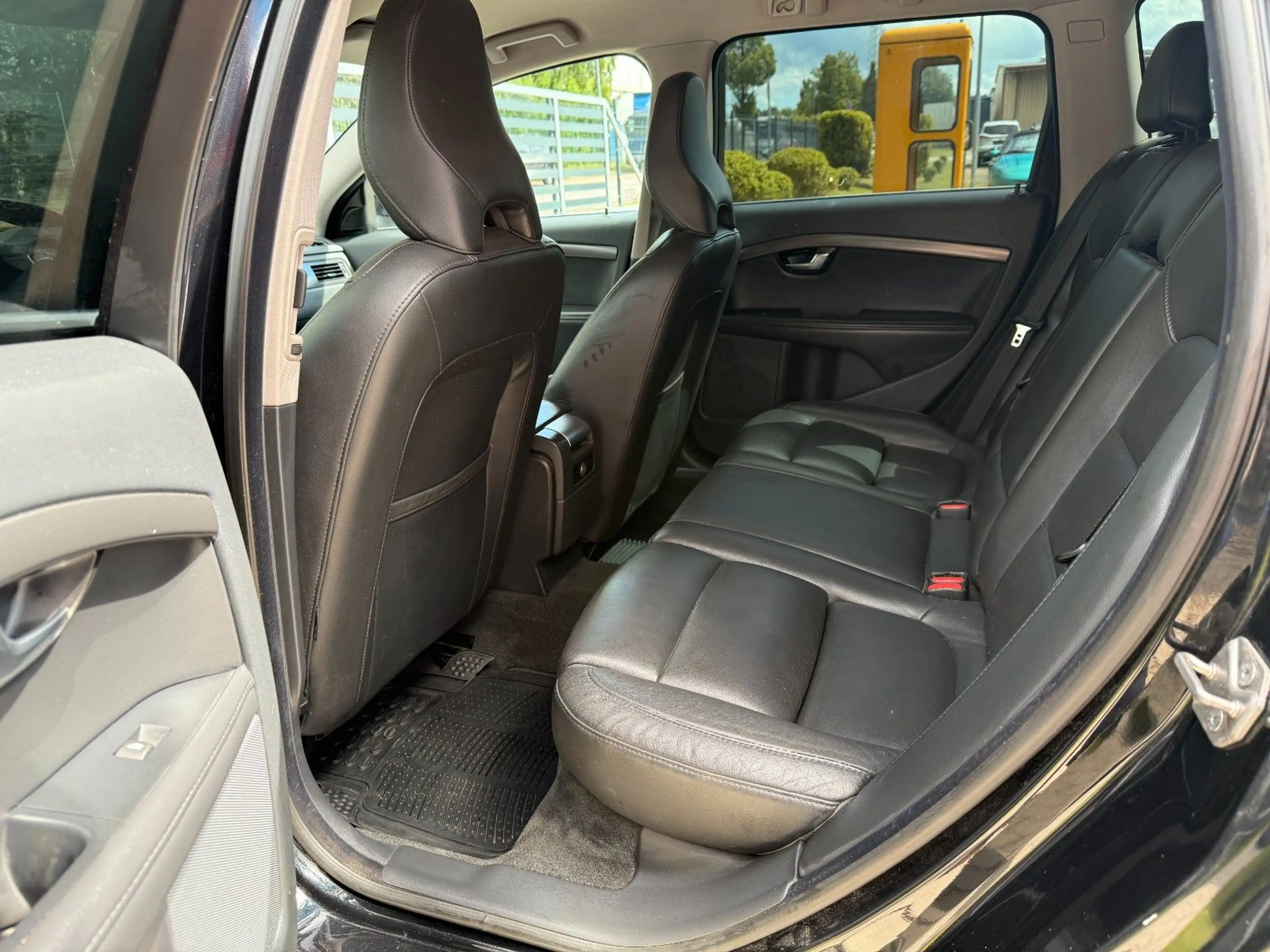 Volvo V70 Kombi Momentum(Tüv&Insp.neu) — photo 10