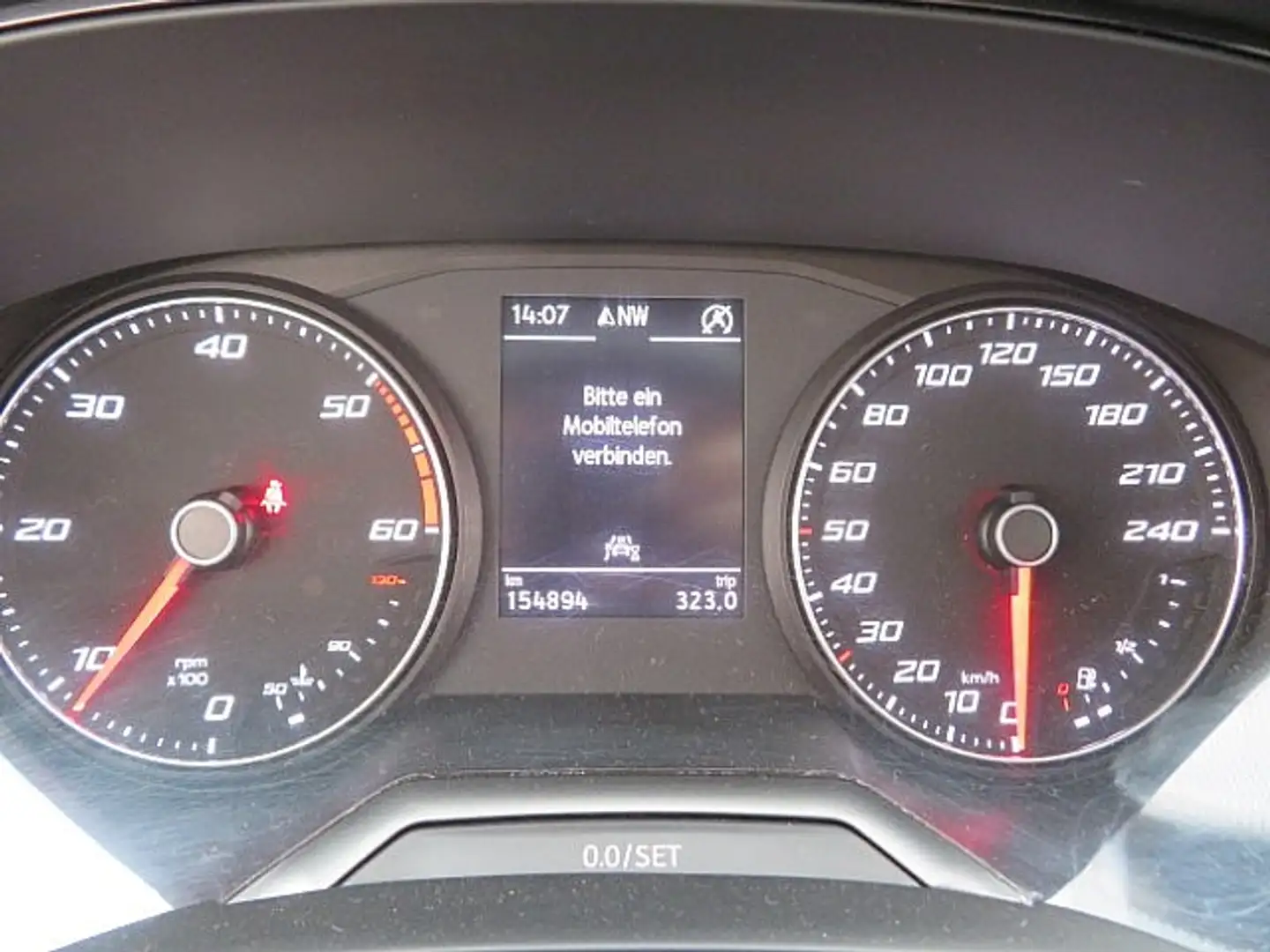 SEAT Ibiza 1,6 TDI Klima NAVI Lederlenkrad Nebelscheinwerfer Weiß - 2