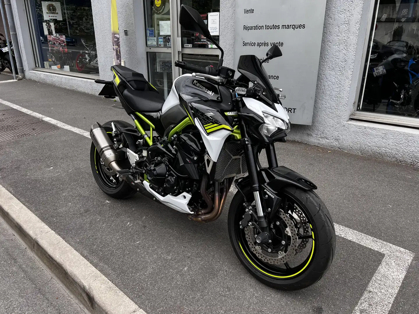 Kawasaki Z 900 Blanc - 2