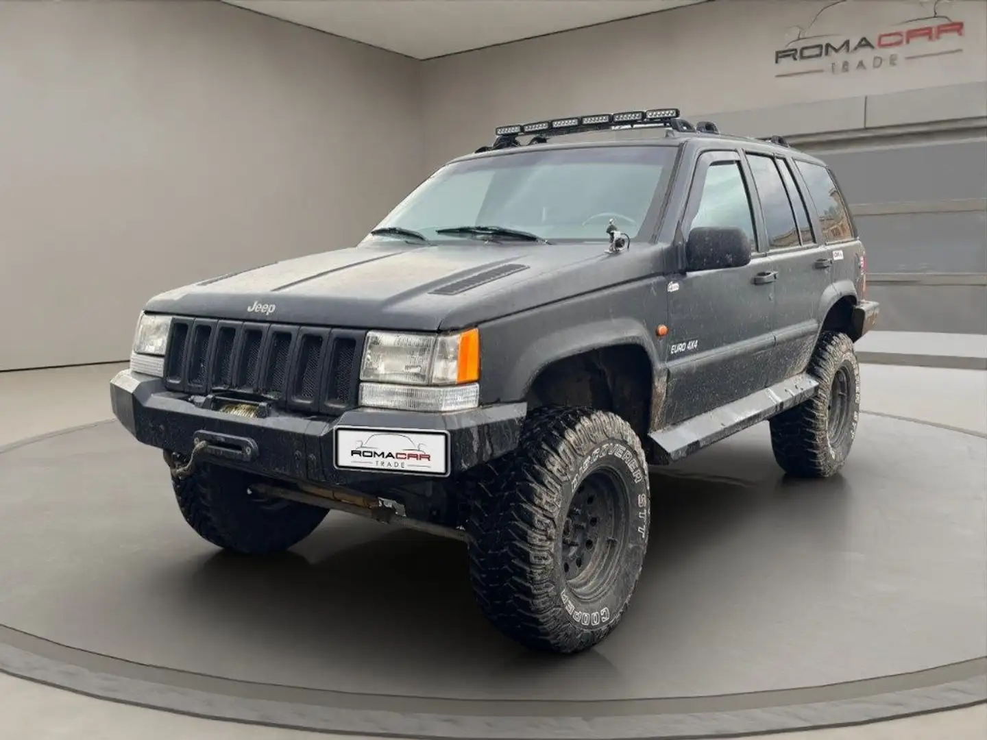 Jeep Grand Cherokee 5.2 4WD aut. MONSTER TRUCK Negru - 2
