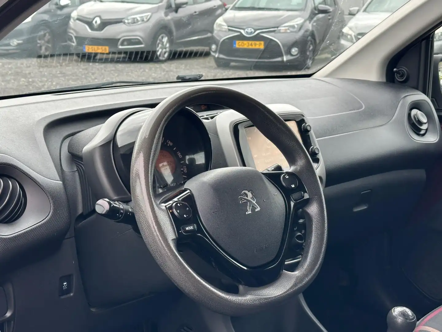 Peugeot 108 1.0 e-VTi Active !/AIRCO/NAVI/NW APK Mauve - 2