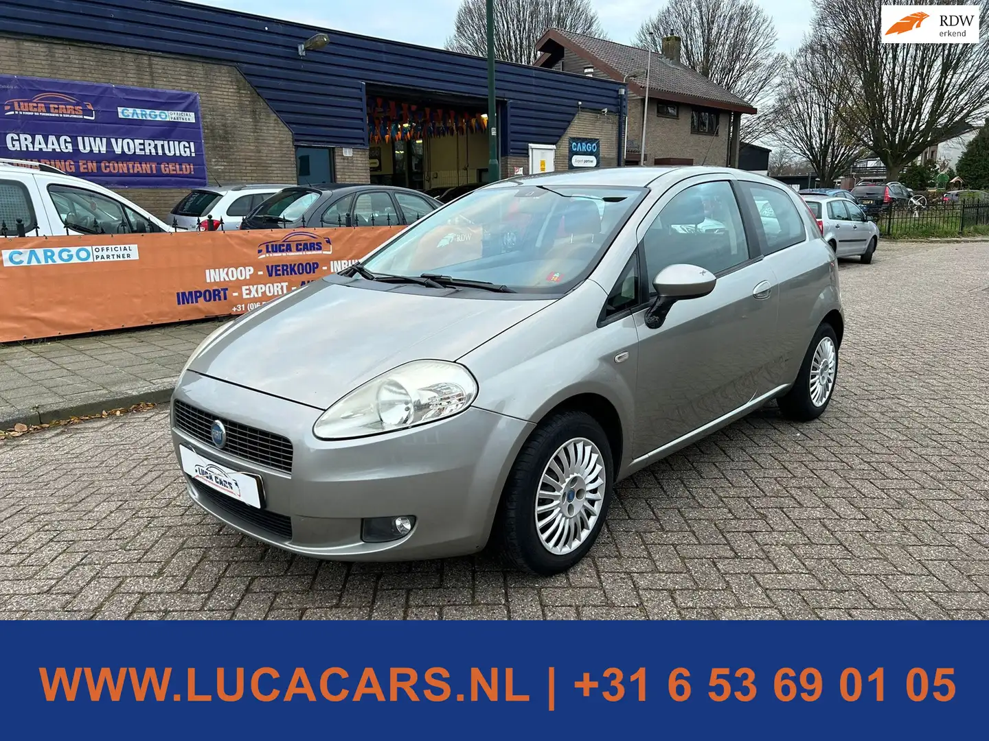 Fiat Grande Punto 1.2 Dynamic NIEUWE APK! Gris - 1