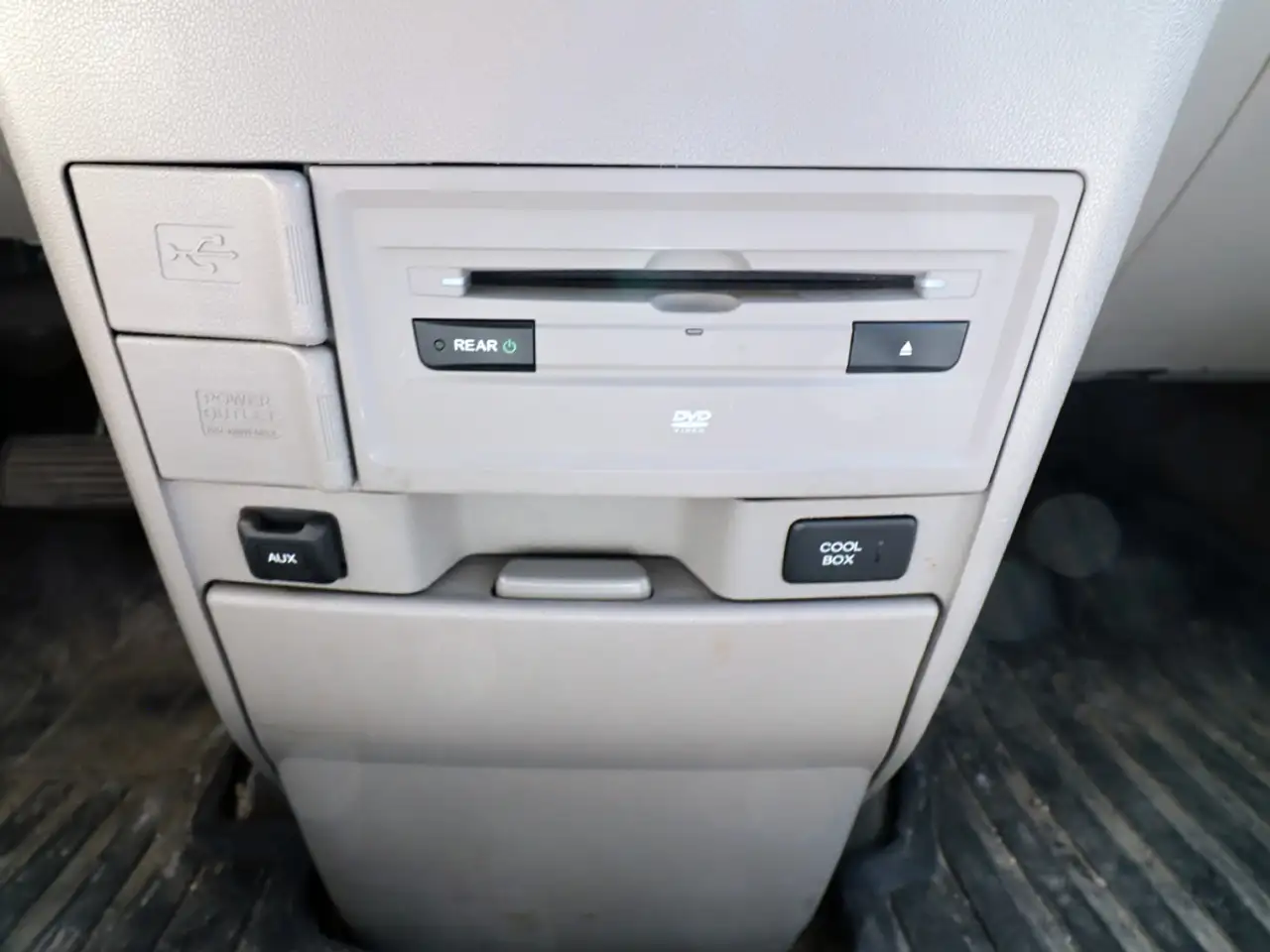 Honda Odyssey снимка Honda Odyssey