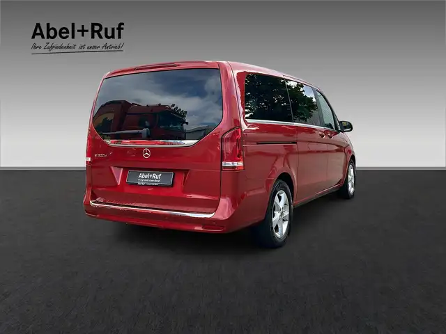 Mercedes-Benz V 300 view 7