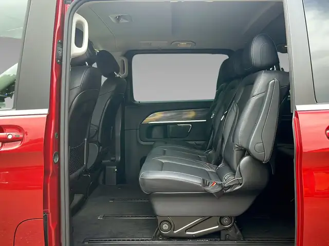 Mercedes-Benz V 300 view 10