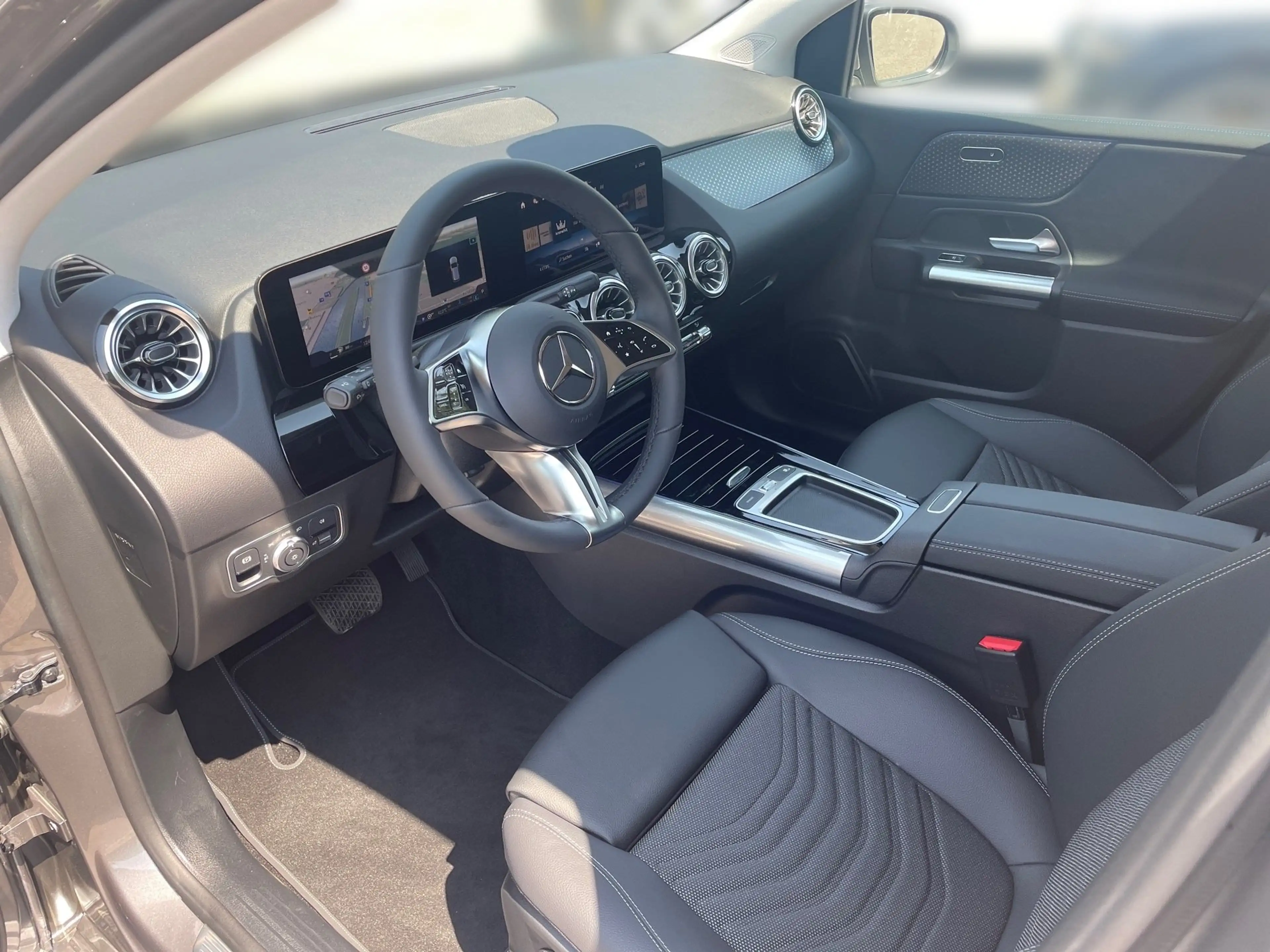 Mercedes-Benz B 180 d Rückfahrkamera,Klimaautomatik,Navi — photo 9